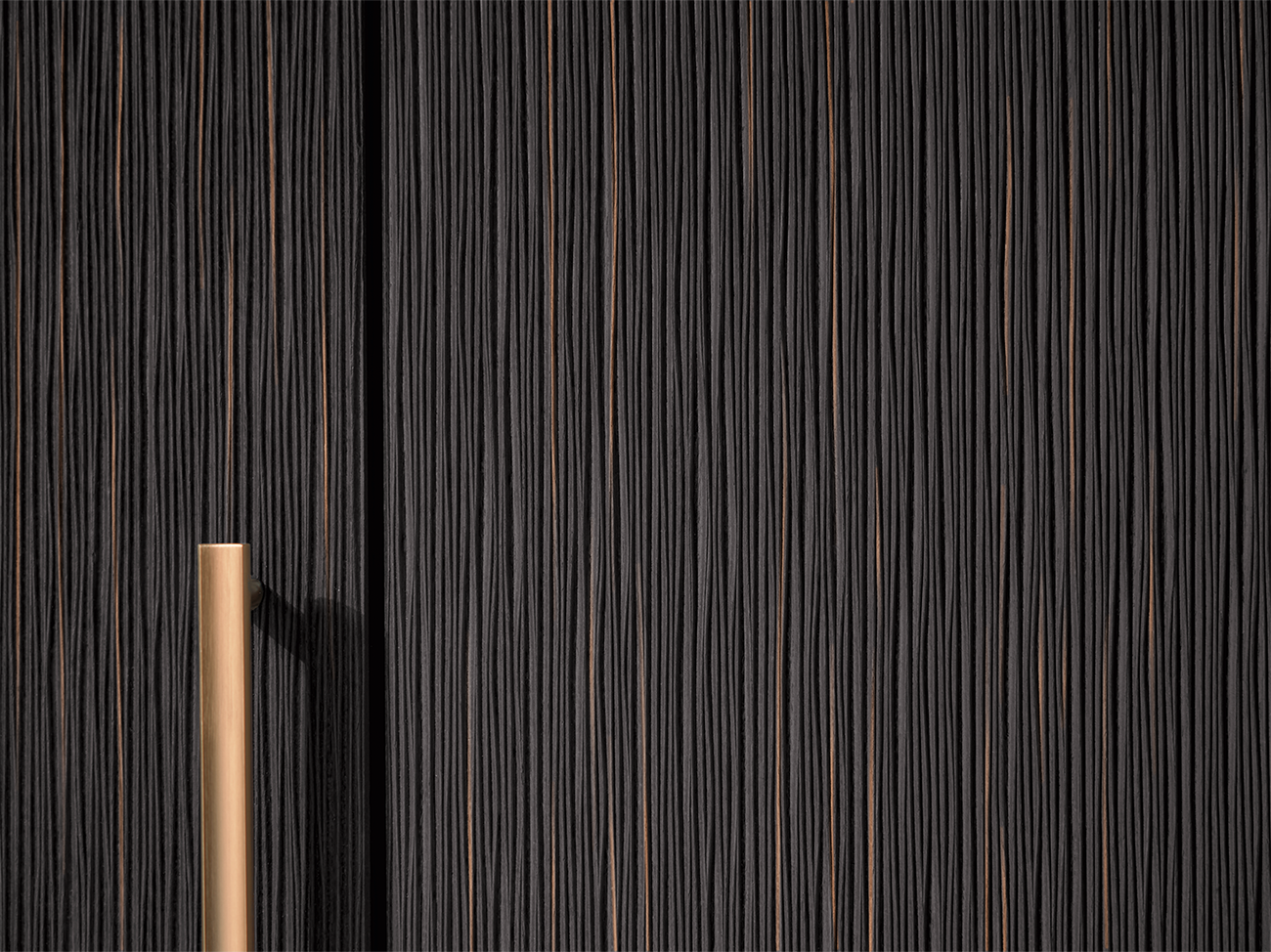 Hochwertige Furnierfront für deine Designküche