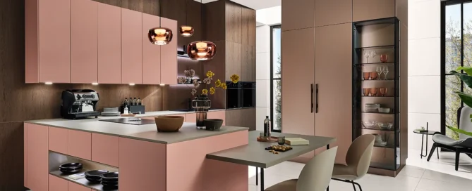 pronorm remporte le prix *Schöner Wohnen* dans la catégorie « Meilleur design » avec sa cuisine rose.