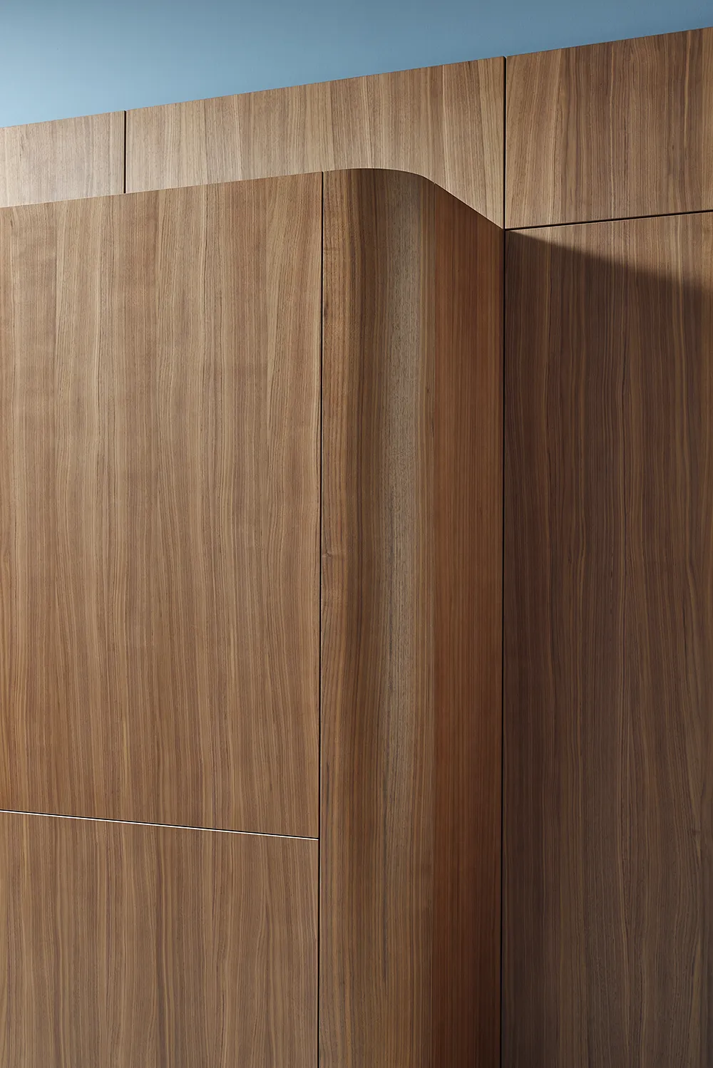 pronorm-kitchen-wood-rounded-side-panel