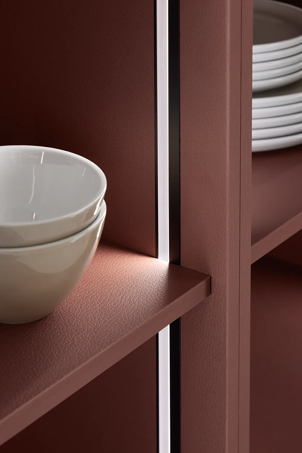 pronorm-red-kitchen-illuminated-wall-shelf